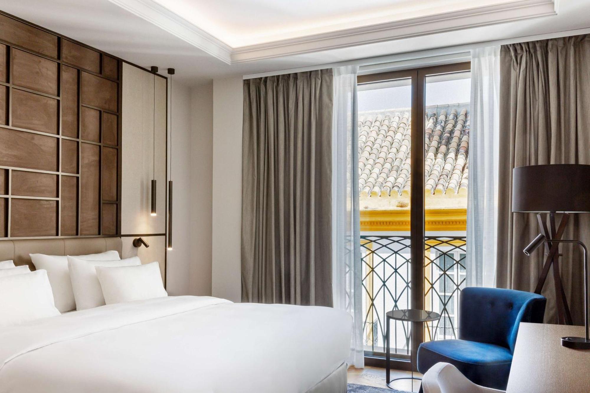 เรดิสัน คอลเลคชั่น โฮเทล มักดาเลนา พลาซา เซบียา Hotel เซบีญา ภายนอก รูปภาพ Deluxe room