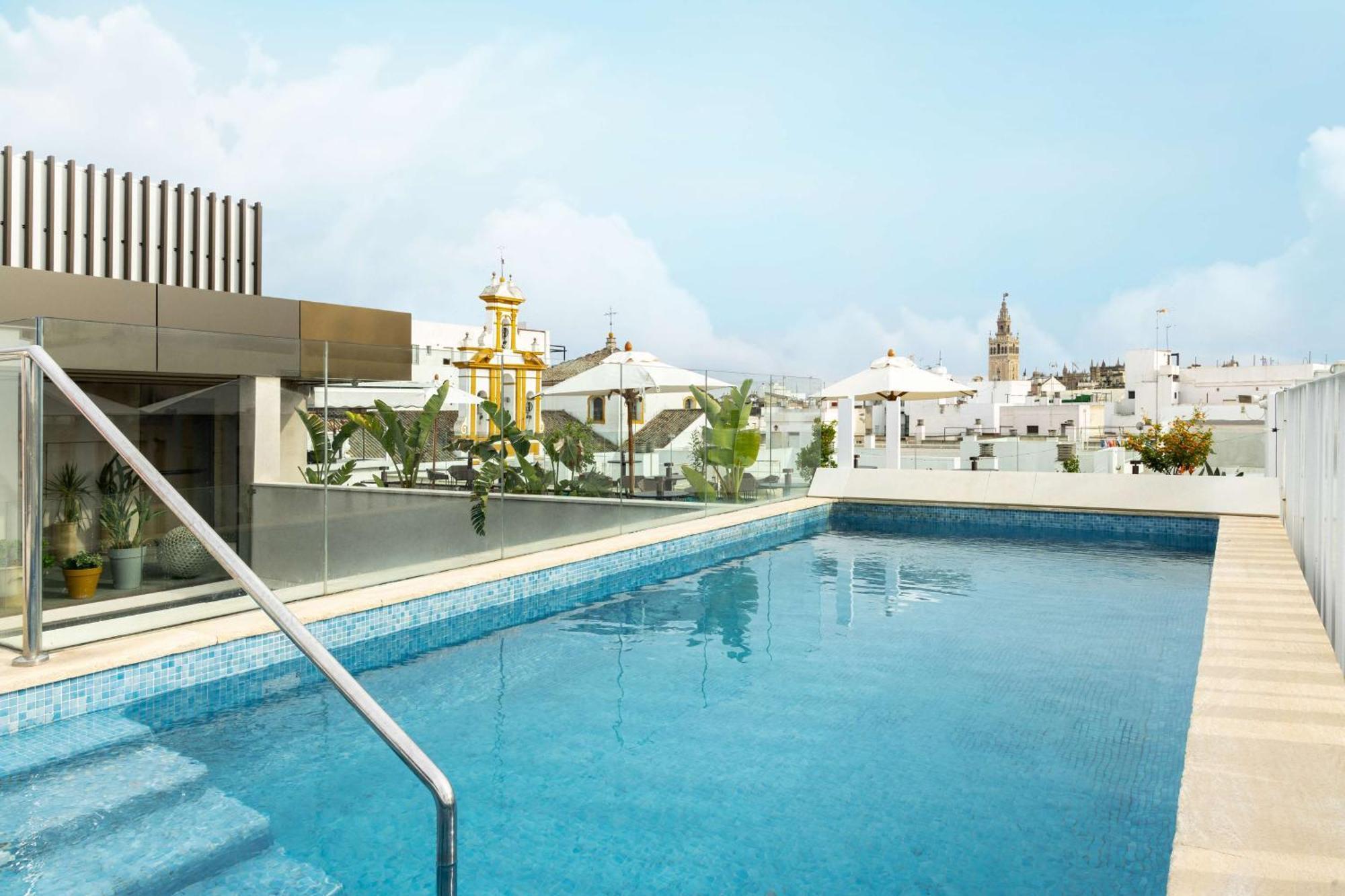 เรดิสัน คอลเลคชั่น โฮเทล มักดาเลนา พลาซา เซบียา Hotel เซบีญา ภายนอก รูปภาพ